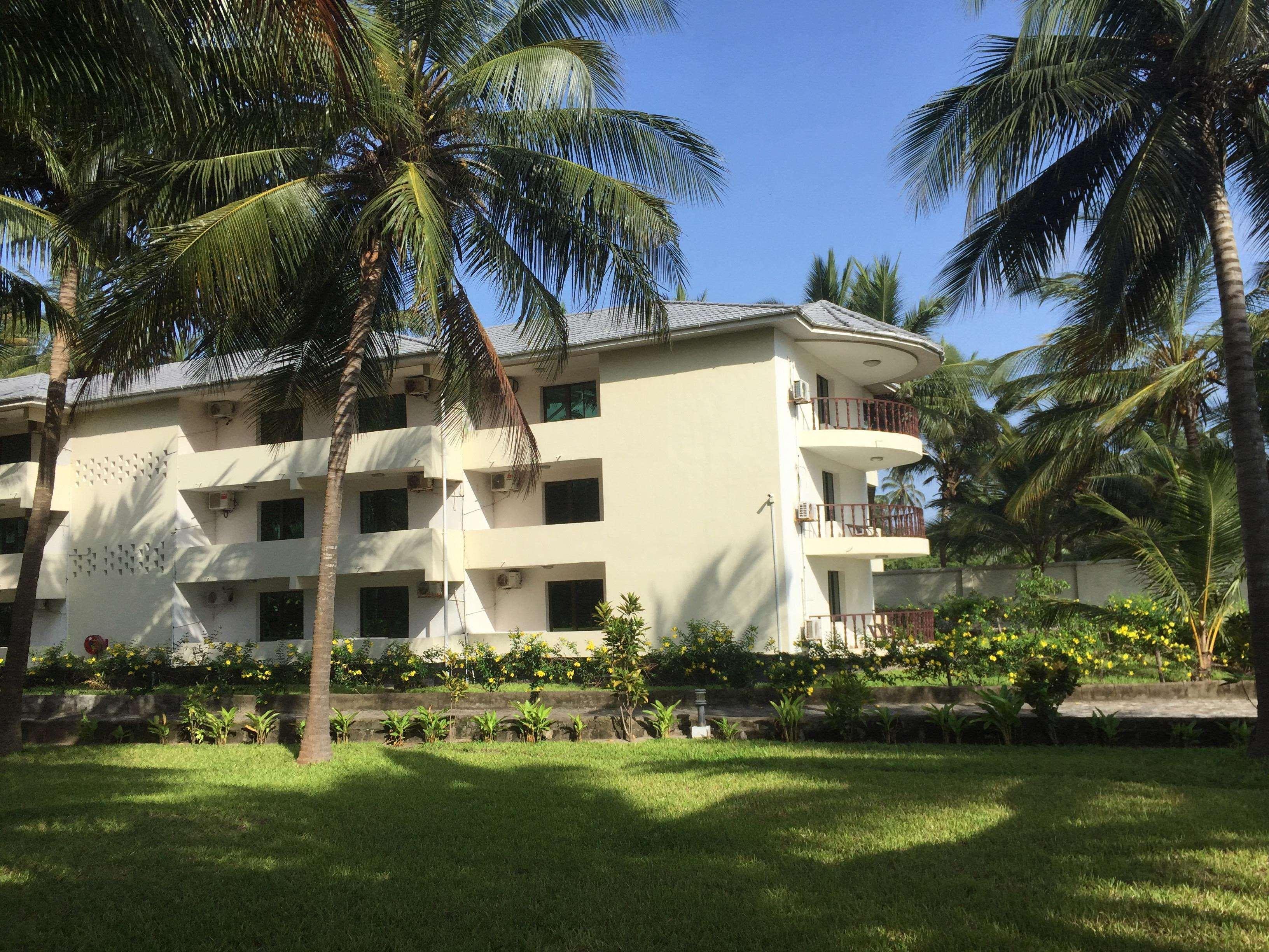 Oceanic Bay Hotel & Resort Багамойо Экстерьер фото